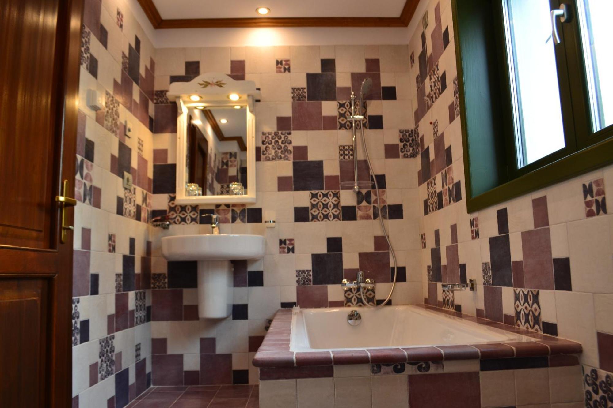 Casa Comana Boutique Hotel Bucarest Esterno foto